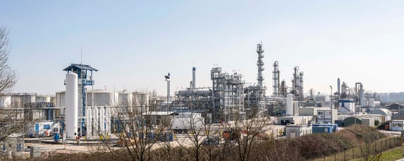 Haltermann Carless Speyer_Plant View w Hydrogenation Unit _2500x1000px