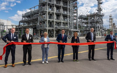 Haltermann Carless-Hydrogenation Unit Inauguration Sept 2022_01248_copyright C. Pfannkuch_400x250px