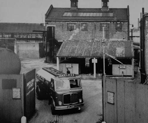 Carless_Hackney Wick after II World War