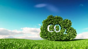 CO2-Emission_iStock-961826946_copyright_Petmal_1100x620px_210427