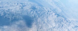 HC_drone_iStock-147296655_copyright_danku_4C_isocv2_plain-sky_2500x1000px-1