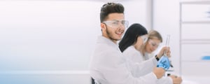 Lab_iStock-1190396214_2500x1000px_240306